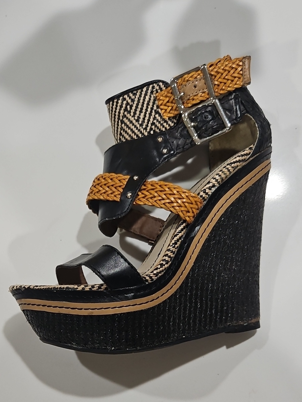 Mossimo Safari Wedges Platform  Size 7